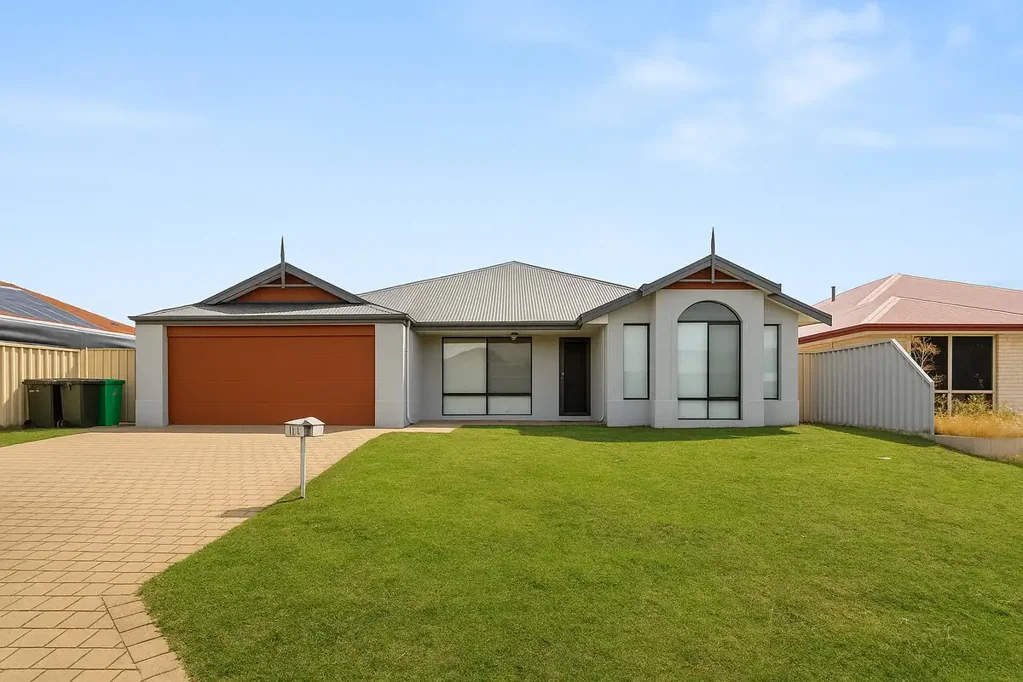 10 Garnet Way, Dalyellup, WA 6230