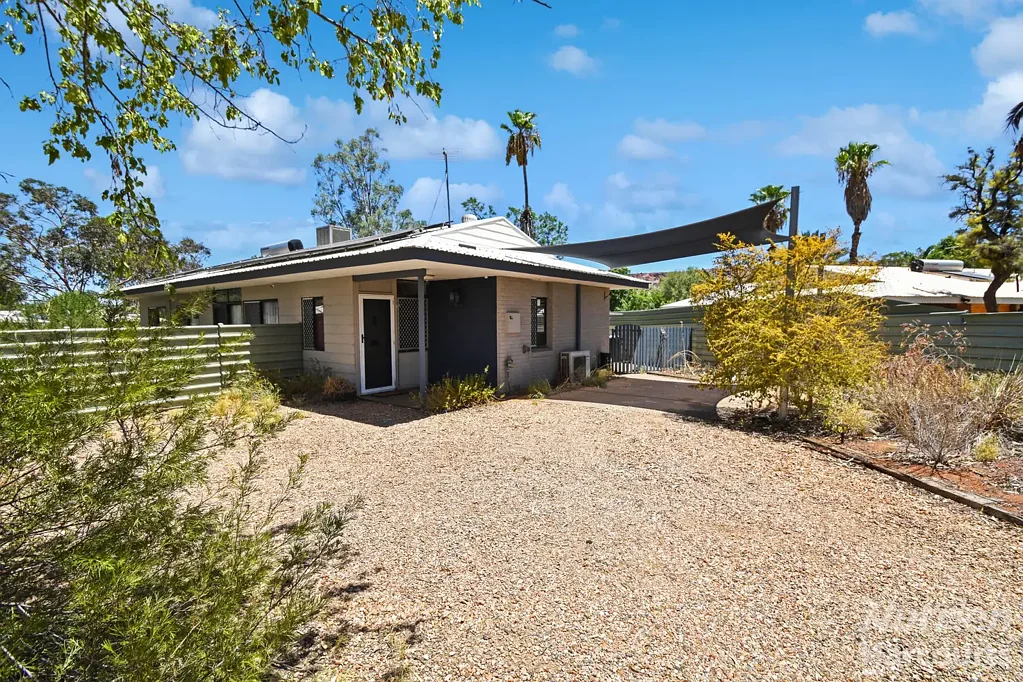 49 Lyndavale Drive, Larapinta, NT 875