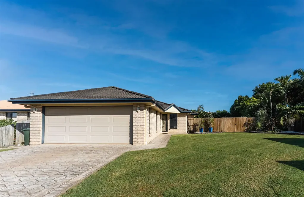 Kalkie 4غرفة نوم FAMILY-SIZED BRICK HOME ON 1,144m2!