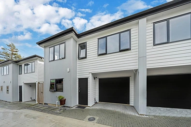 Manurewa 3房  Secure Rental Investment Returning $193,180 p.a.