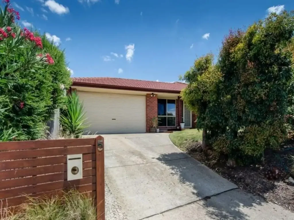 Banksia Grove