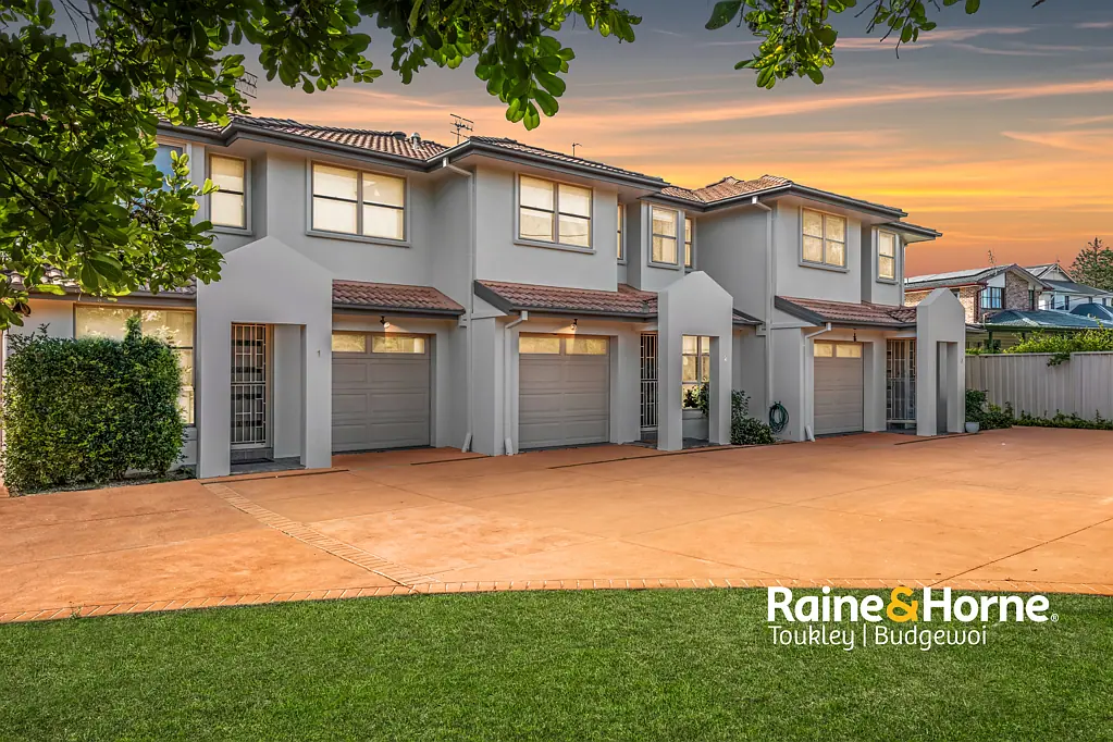 2/12 Lawson Street, Norah Head, NSW 2263