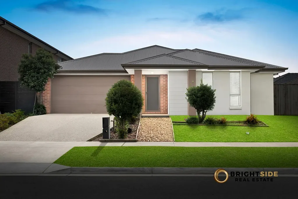 Clyde North 4房  Stylish Family Living with Space, Comfort and Convenience on aprox 448 sqm land