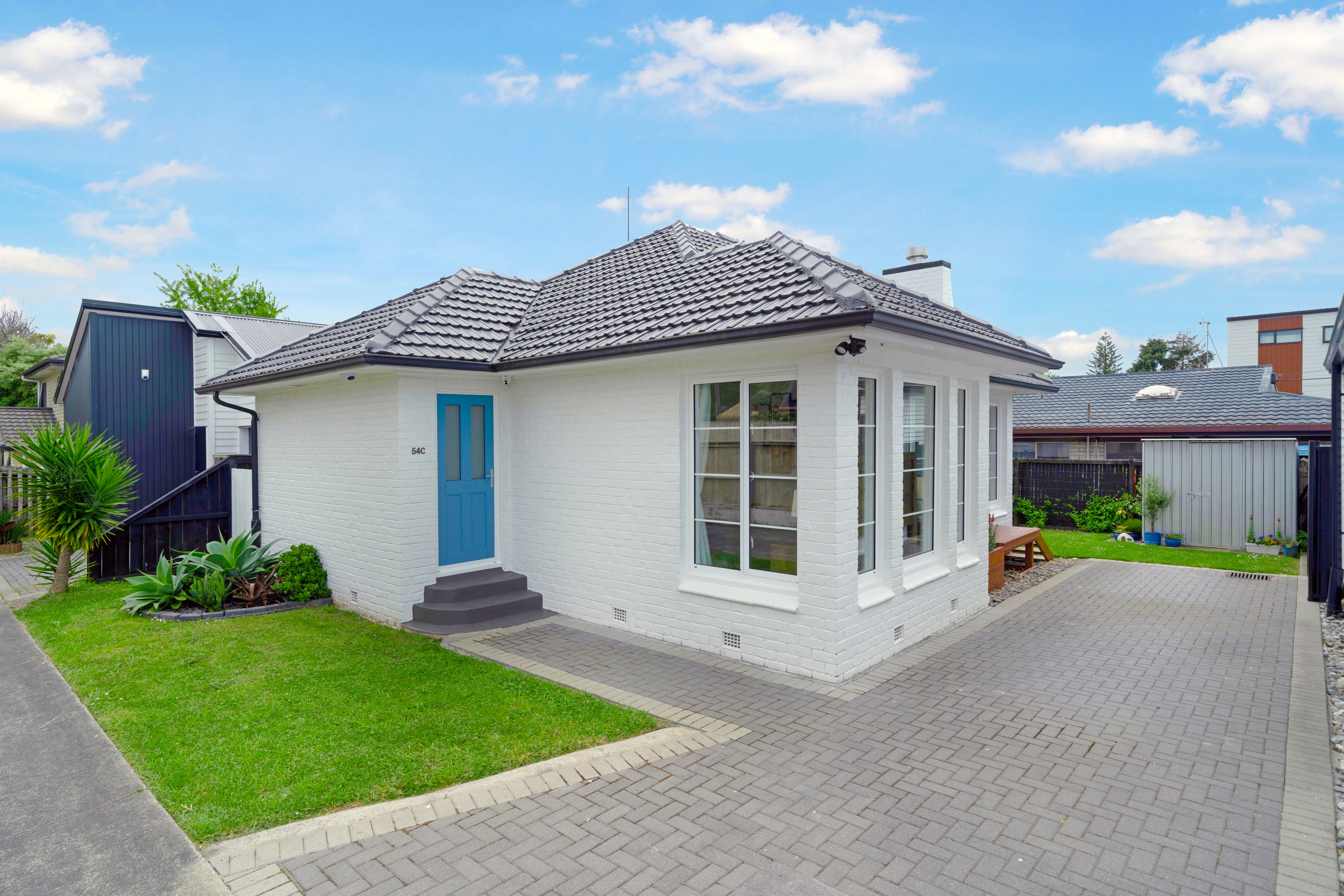 54c Te Atatu Road, Te Atatu South, Auckland - Waitakere, 2 ห้องนอน, 1 ห้องน้ำ, House