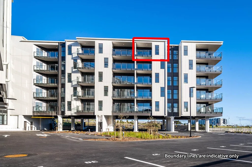 Top-Floor Penthouse 2beds 2 baths Apartment In...