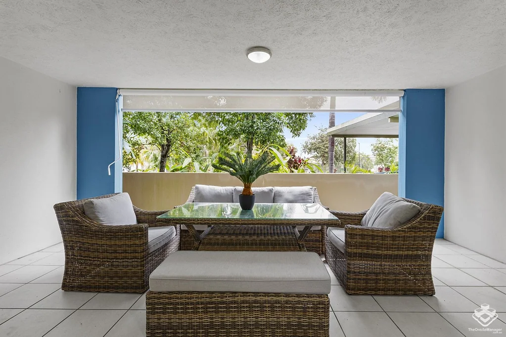 4/4 Grand Parade, Parrearra, QLD 4575
