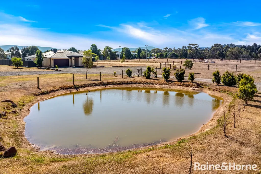 161 Sutherlands Road, Riddells Creek, VIC 3431