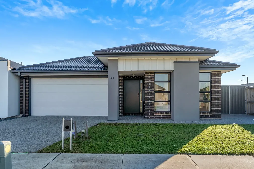 Kalkallo 4房  A Complete Family Package Steps from Kalkallo Town Centre!