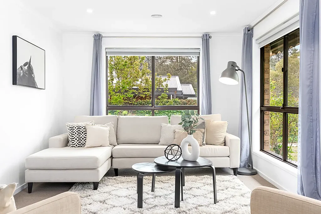 Narrabundah 3chambre Classic Charm, Modern Comfort & Future Potential