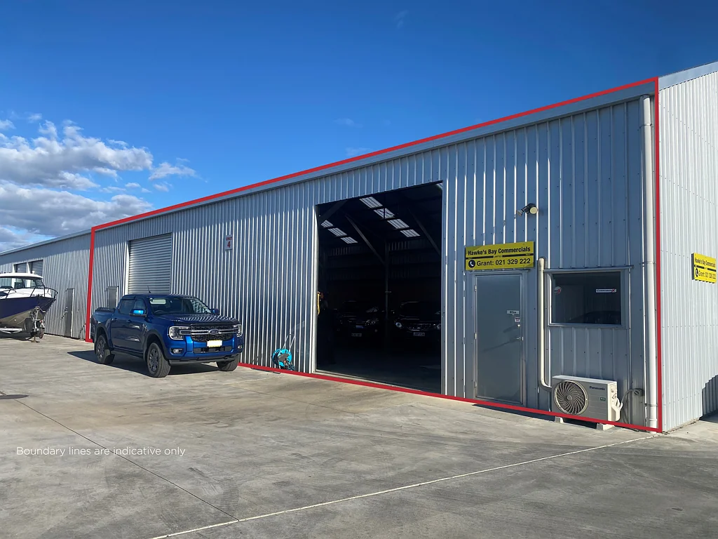Onekawa Modern warehouse in secure business park