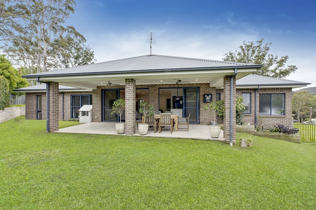 8 Bellbowrie Avenue, Narara, NSW 2250