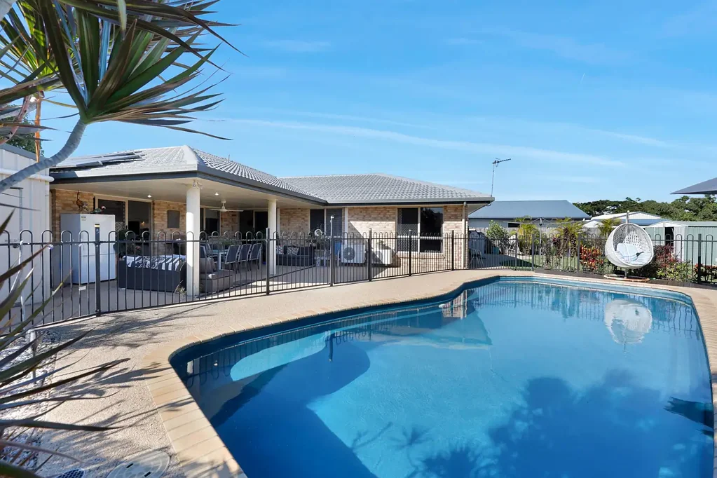 Glenella 4房  The Ultimate Family Entertainer in Glenella
