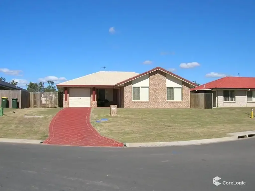 Urraween 4ห้องนอน Hervey Bay, near beach, shops, schools, hospital and golf course