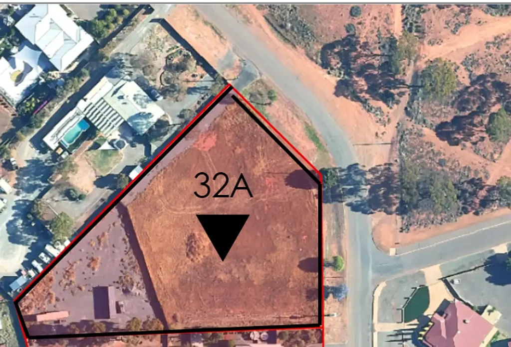 Broadwood  Presenting a prime vacant land opportunity!