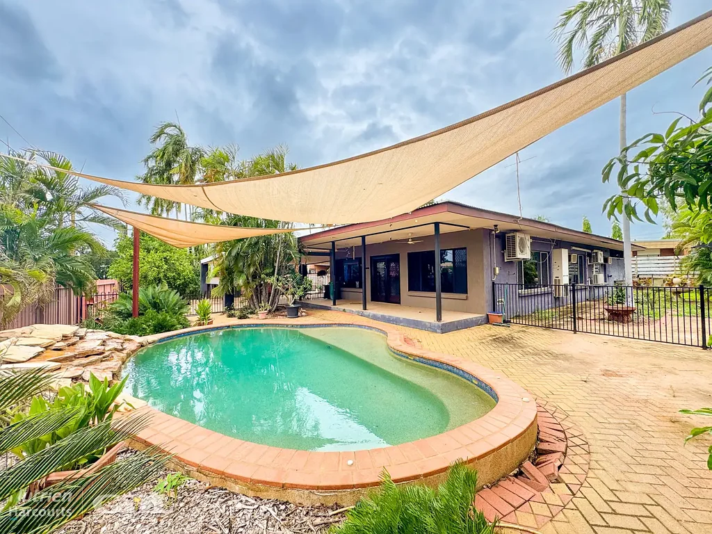 Katherine 4Phòng ngủ Spacious Family Living | In-Ground Pool | Prime Golf Course Location