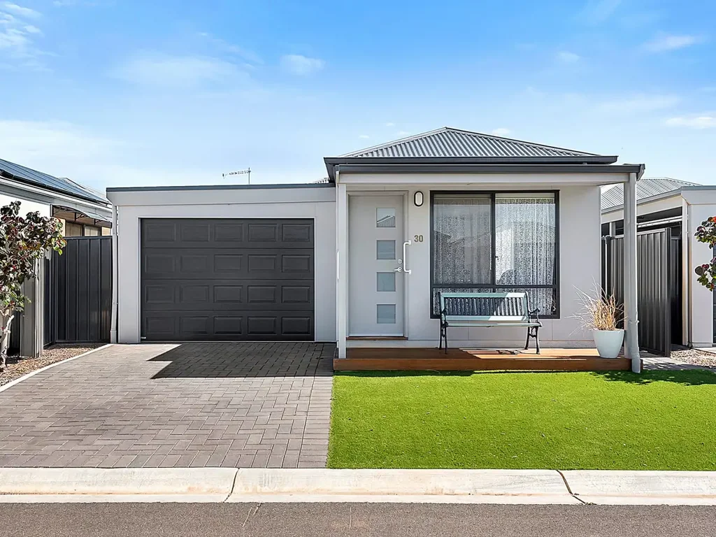 30/60A Strathaird Boulevard, Smithfield, SA 5114