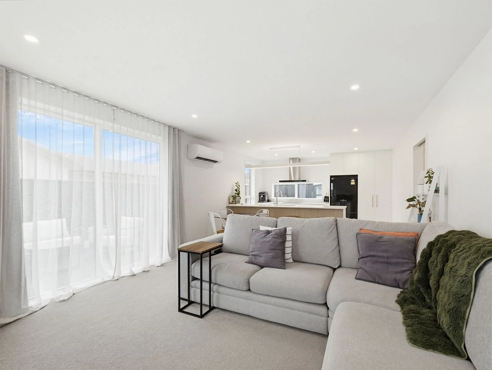 Lincoln 2Phòng ngủ Priced to Sell, Vendors have purchased