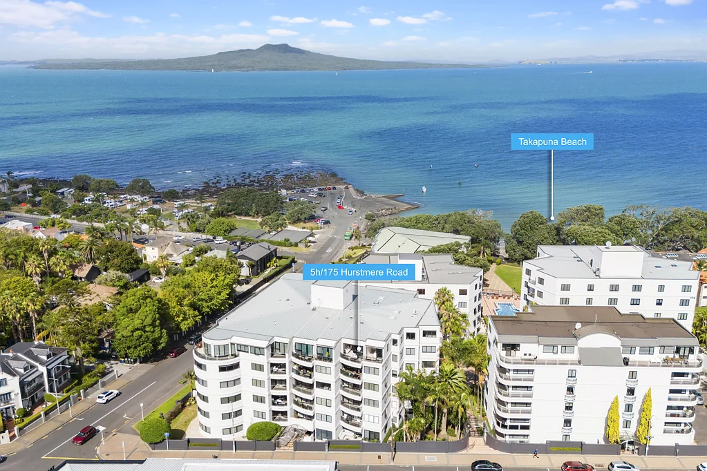 Takapuna 2ห้องนอน Priced to sell - Rare opportunity at the Mon Desir