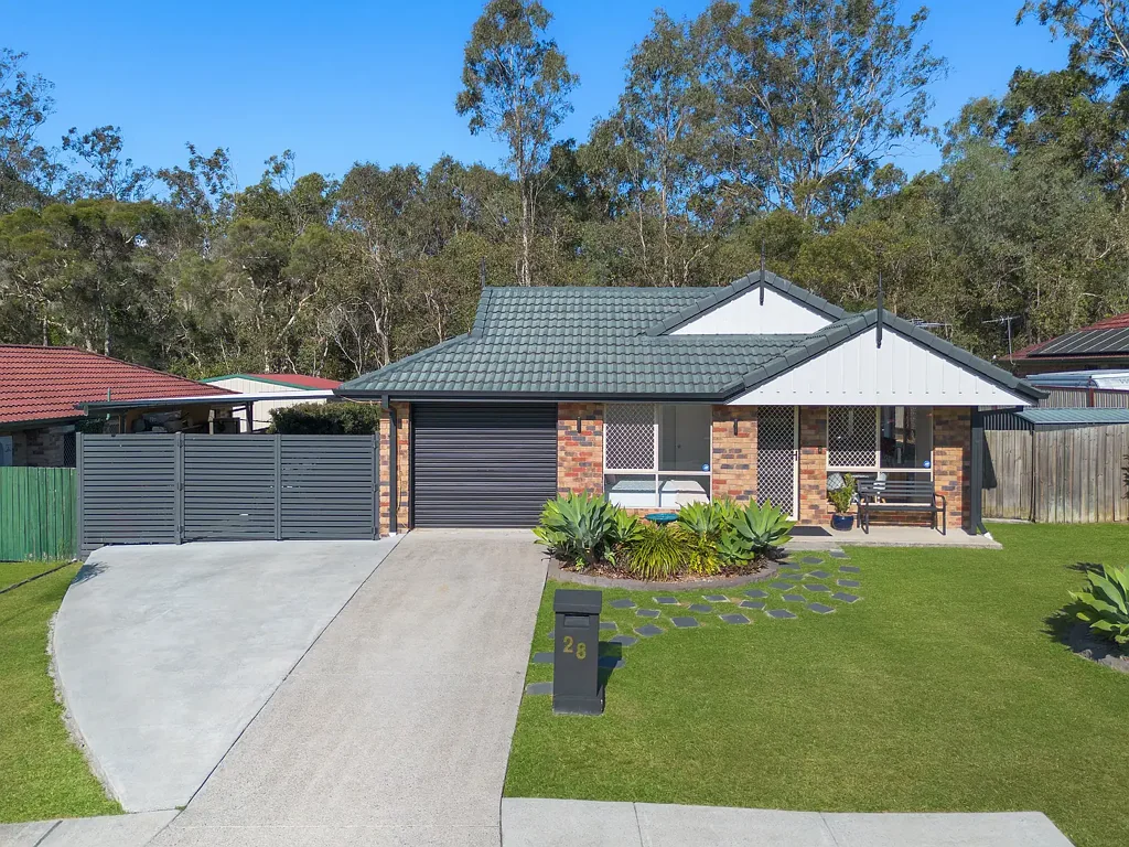 Camira 3 Slaapkamer Welcome to 28 Maple Avenue, Camira a home where lifestyle meets opportunity.