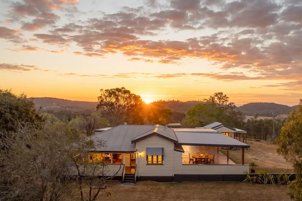 Kholo 4कमरा BRISBANES BEST ACREAGE - PANORAMIC MOUNTAIN VIEWS + APPROX 400M OF BRISBANE RIVER FRONTAGE