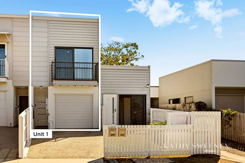 Burpengary 3Zimmer Modern Duplex With No Body Corp Fees! | Multi-Generational Living Opportunity