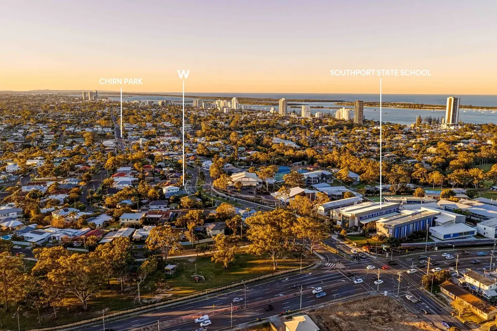 10 Brooke Avenue, Southport, QLD 4215