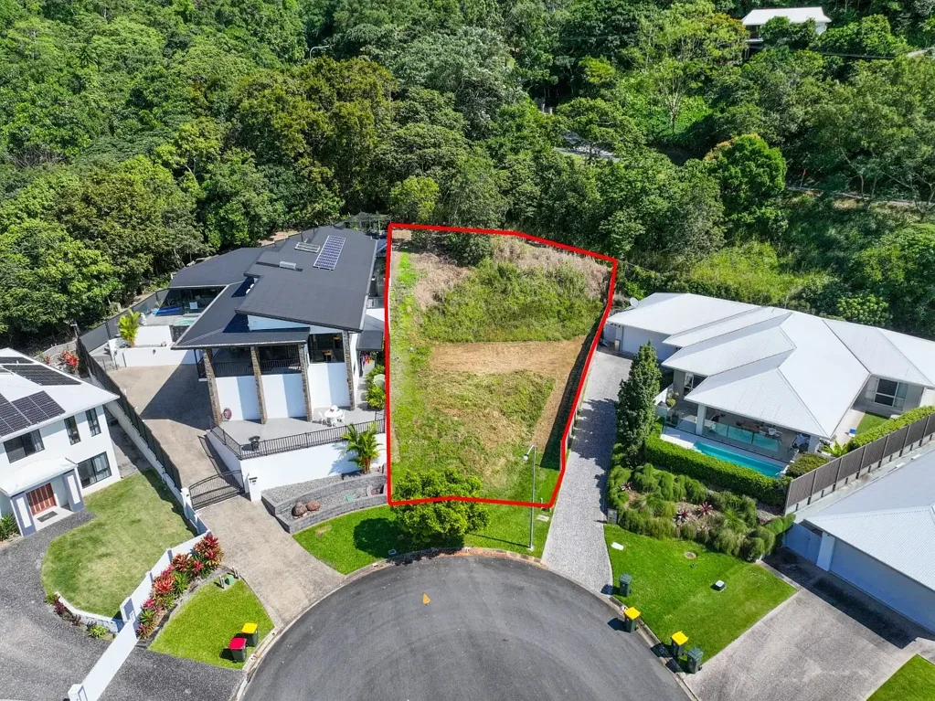 26 Trout Street, Kanimbla, QLD 4870