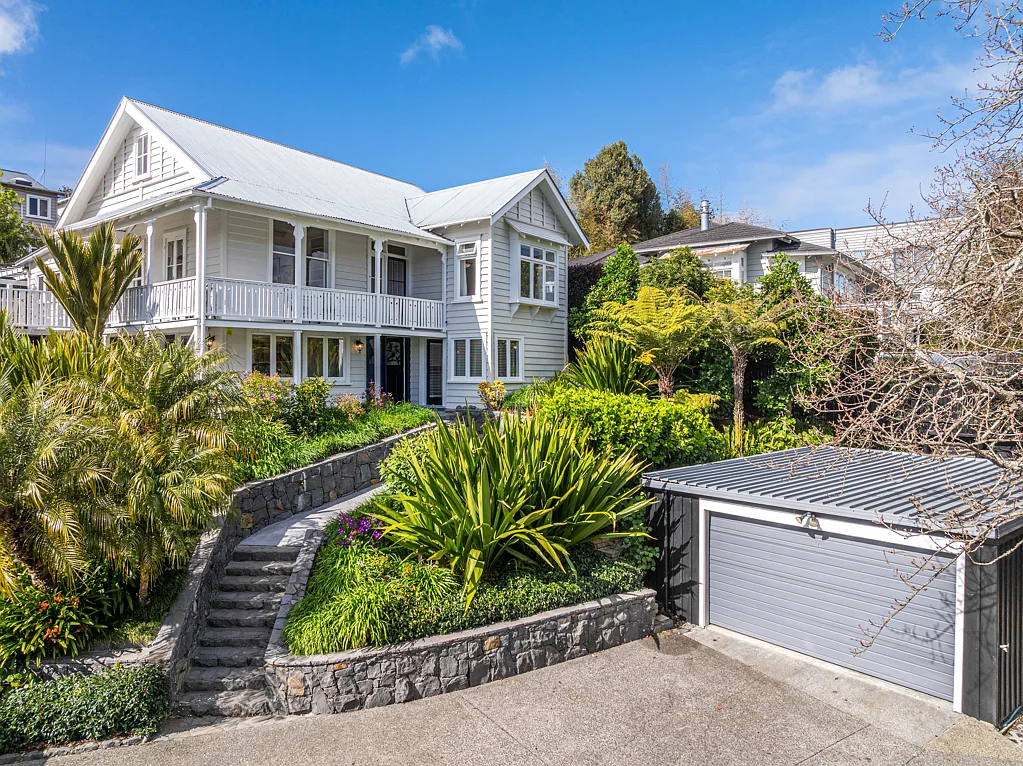 Remuera 4ਬੈੱਡਰੂਮ Character, Space and Location