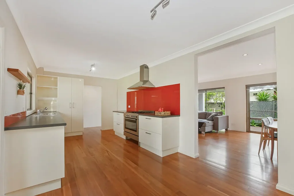 Smiths Lake 3房  Modern family home on level block