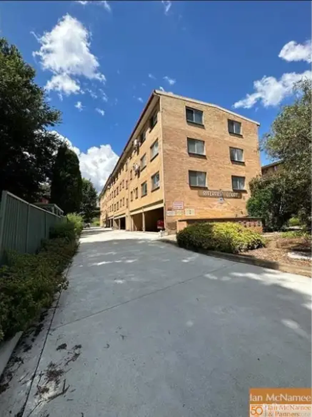 "Top‑Floor, Sun‑Soaked & Fully Renovated - A Fresh, Modern 1‑Bedroom Gem Ready for Its First Tenant"