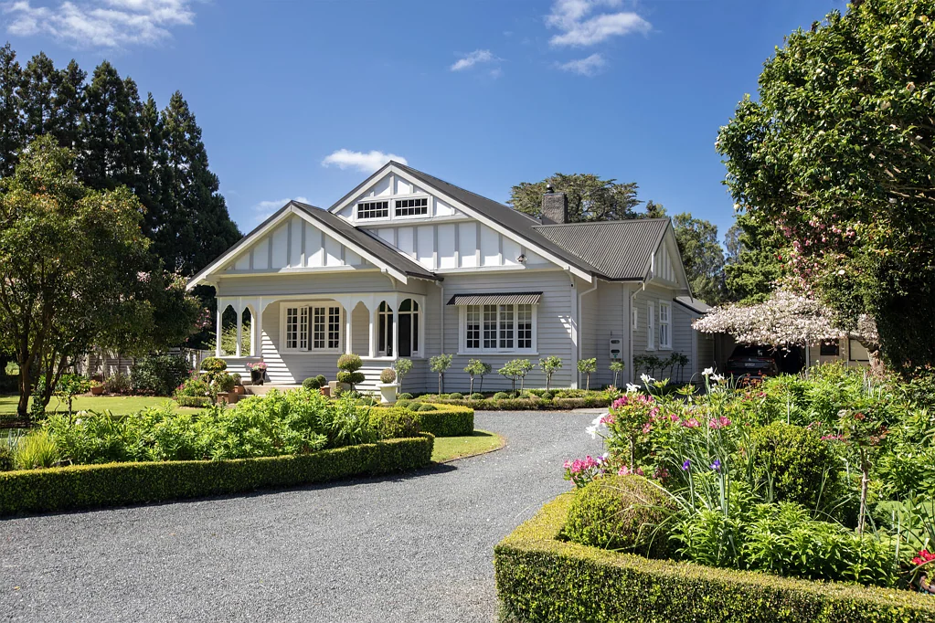 Kaikohe  Luxury villa living with land to boot!