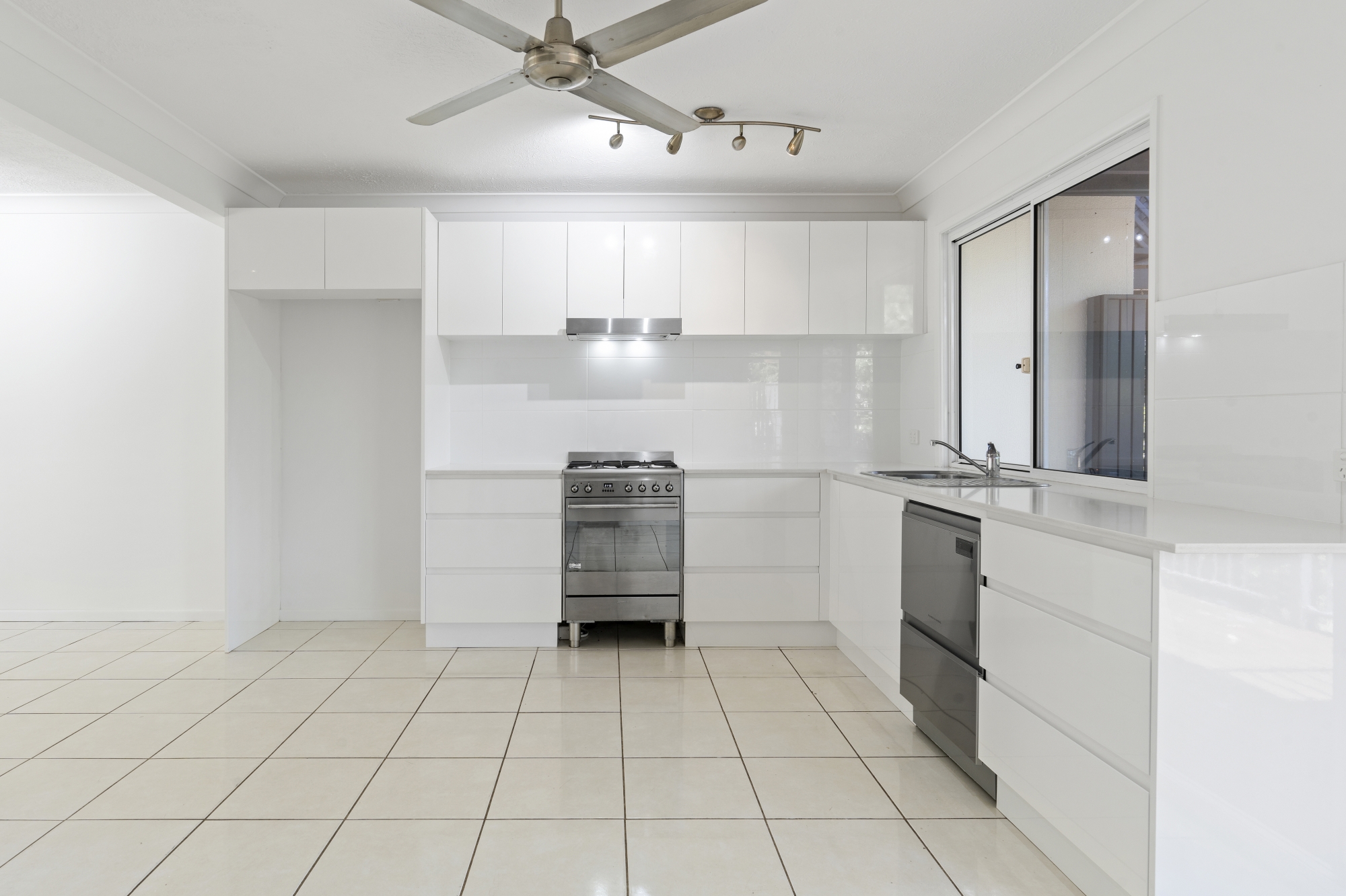 ROBINA PALMS TERRACES UNIT 18 51 COTTESLOE DR, ROBINA QLD 4226, 0 Schlafzimmer, 0 Badezimmer, Townhouse