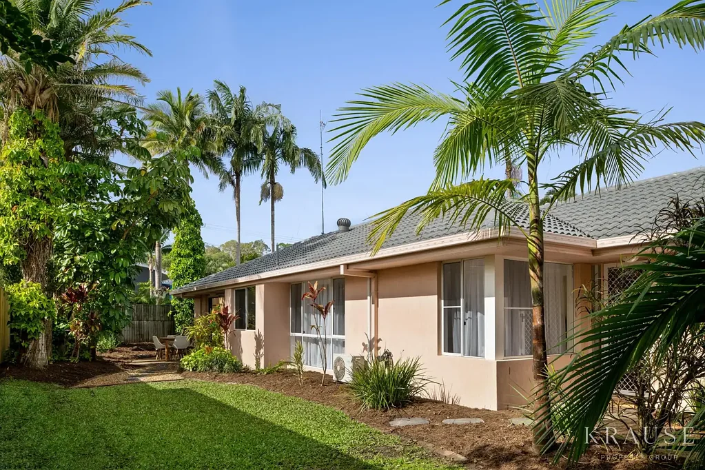 Noosa Heads 3ห้องนอน Relaxed Living, Moments from the Best of Noosa