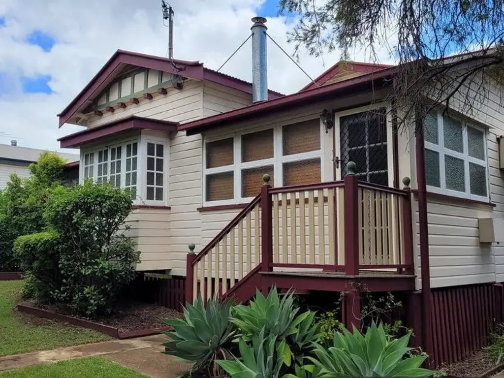 CLOSE TO ALL AMENITIES!