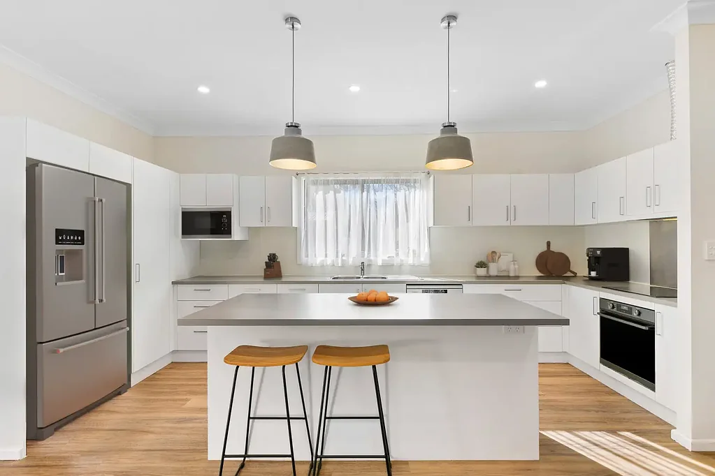 Berkeley 3Zimmer Recently updated home promises exciting potential