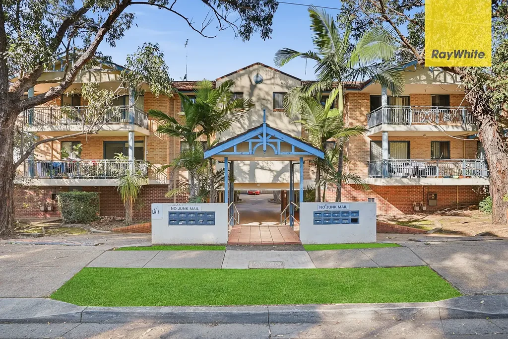 Wentworthville 2 Slaapkamer Modern Comfort & Convenience in the Heart of Wentworthville