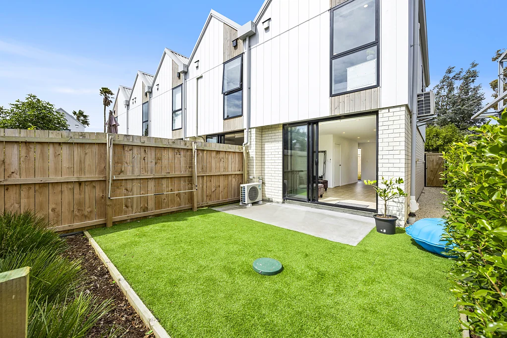 Otahuhu 2Kwarto Modern, Stylish & Superbly Located!