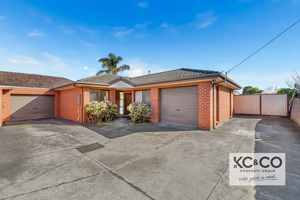 Spacious 3-Bedroom Brick Villa in Prime Noble Park Location