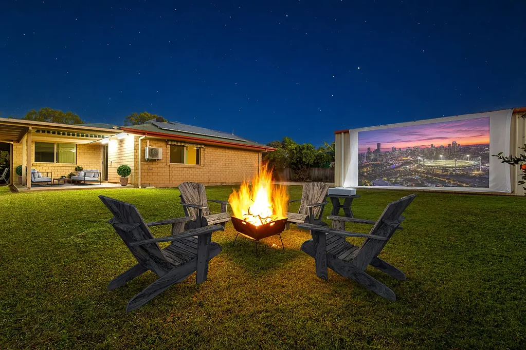 Cooroy 3બેડરૂમ A Beautifully Preserved Home with Room for the Whole Family