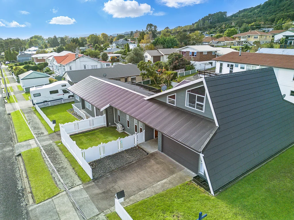 Te Aroha 4બેડરૂમ Character-filled retreat with mountain views