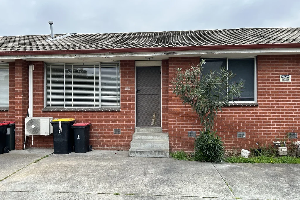 Peaceful 2-Bedroom Unit in a Prime Clayton Location