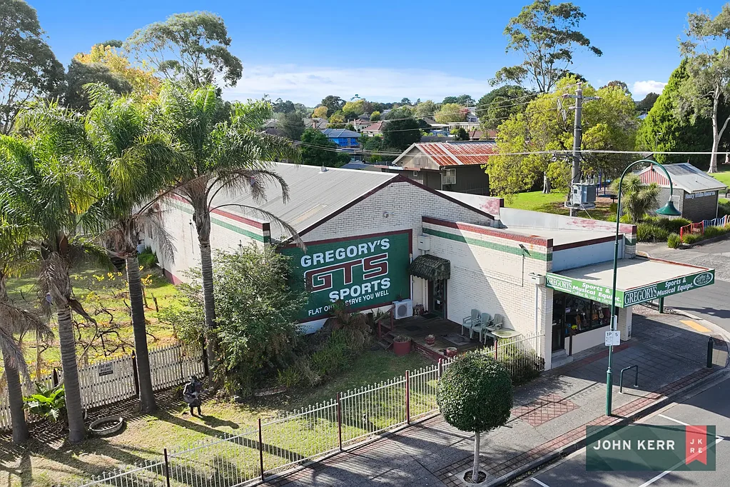 Newborough 1Kwarto Iconic Newborough Corner Site with Flexible Options