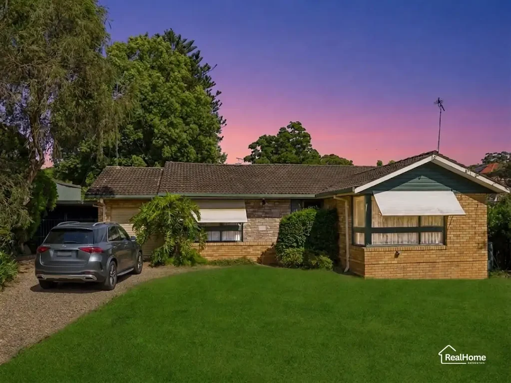 Spacious Family Home on Huge Block in Crestwood Estate