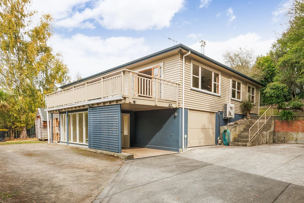 Feilding 3Phòng ngủ Three bedroom with rumpus and views