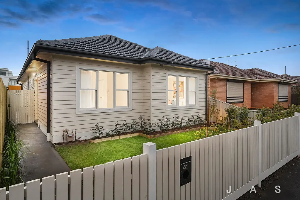 Footscray 3બેડરૂમ Modern Luxury, Classic Footscray Heart & City-Fringe Convenience