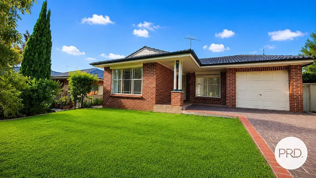 Modern Family Living in a Prime Location