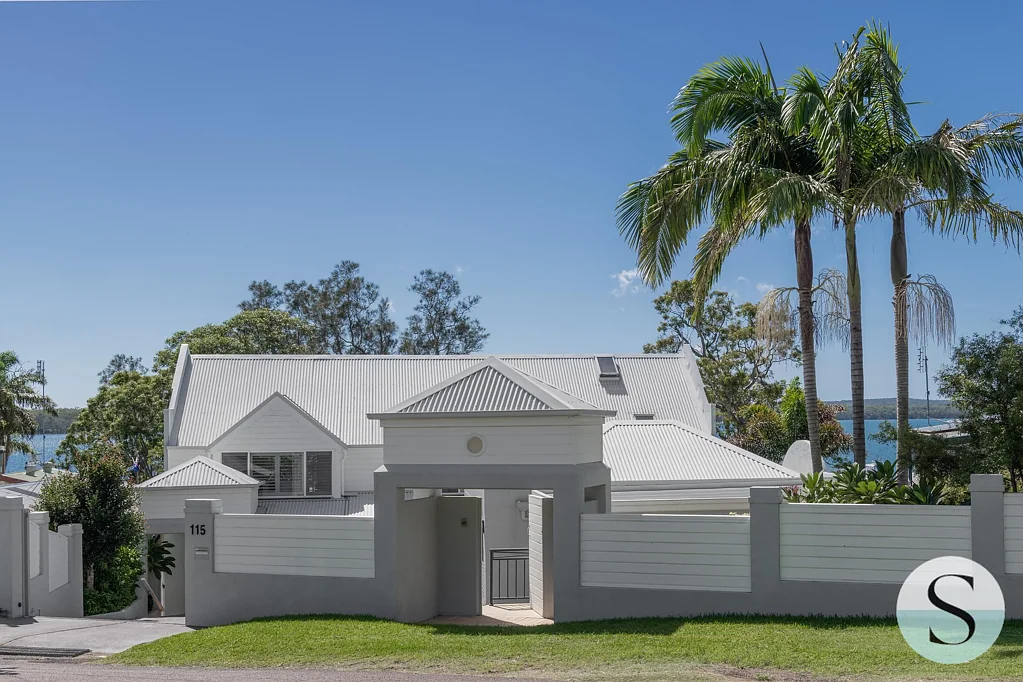 115 Griffith Street, Mannering Park, NSW 2259