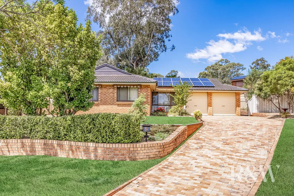 5 DELAUNAY STREET, Ingleburn, NSW 2565