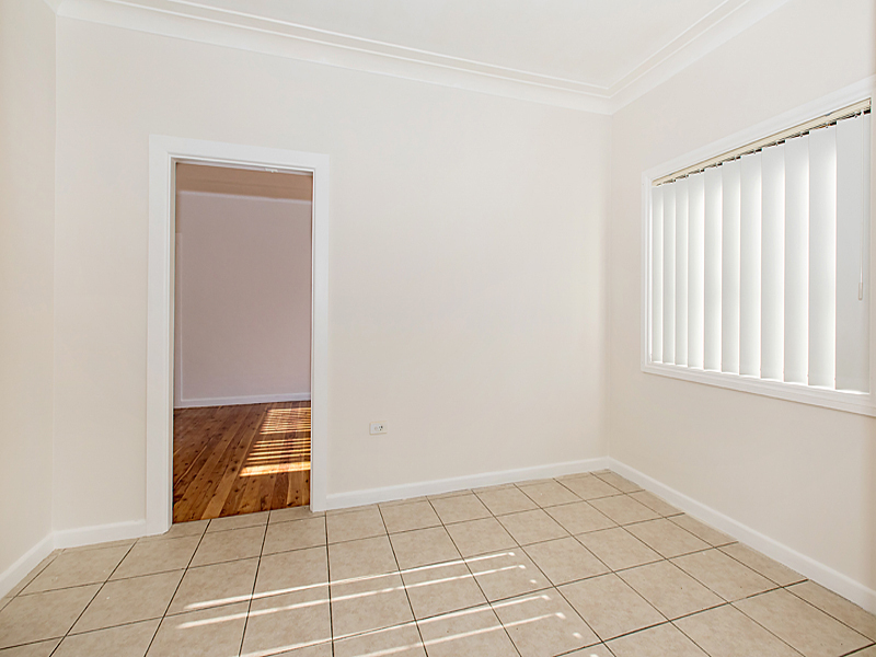 77 EDGAR ST, BANKSTOWN NSW 2200, 0 Kuwarto, 0 Banyo, House