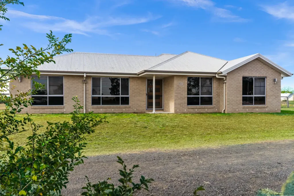 Millmerran 4 Slaapkamer Modern Country Living on 5,000sqm